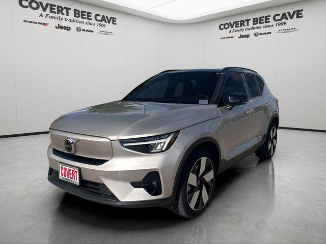 Photo of 2023 Bright Volvo XC40 Recharge Pure Electric