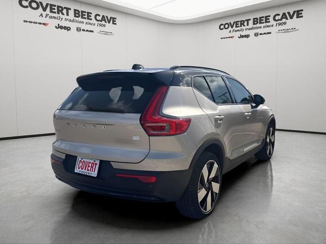 Photo of 2023 Bright Volvo XC40 Recharge Pure Electric