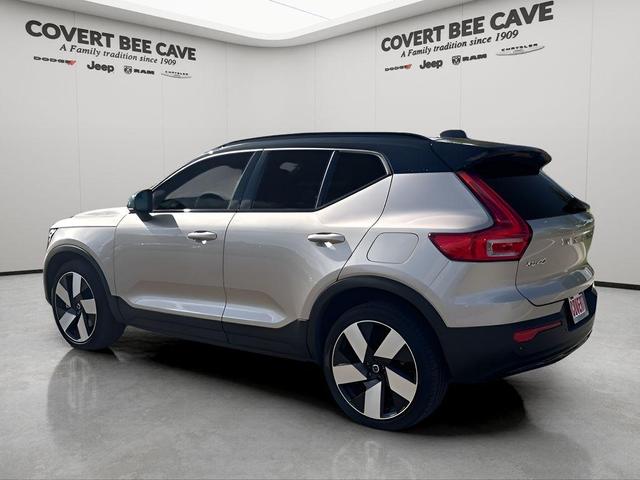 Photo of 2023 Bright Volvo XC40 Recharge Pure Electric