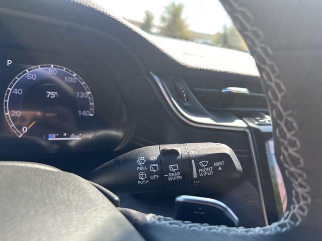 Photo of 2025 Bright White Clearcoat Jeep Grand Cherokee