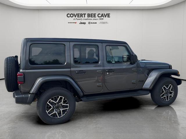 Photo of 2025 Granite Crystal Clearcoat Metallic Jeep Wrangler
