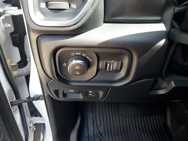 Photo of 2023 Bright White Clearcoat RAM 1500