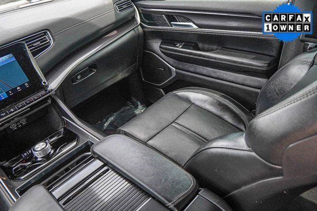 Photo of 2024 Bright White Clearcoat Jeep Wagoneer