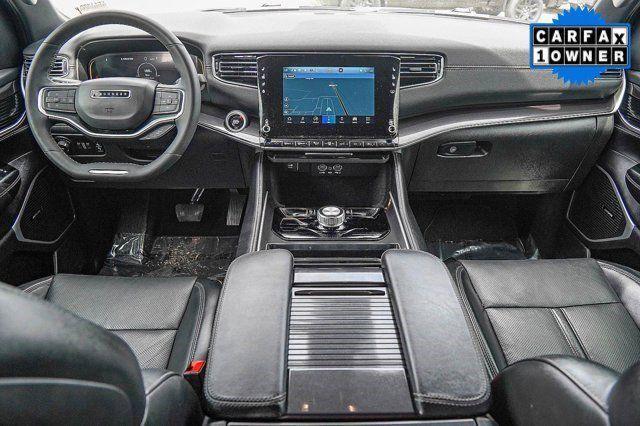 Photo of 2024 Bright White Clearcoat Jeep Wagoneer