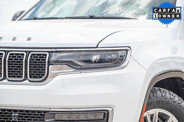 Photo of 2024 Bright White Clearcoat Jeep Wagoneer