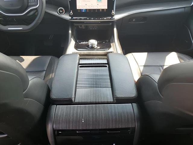Photo of 2024 Bright White Clearcoat Jeep Wagoneer L