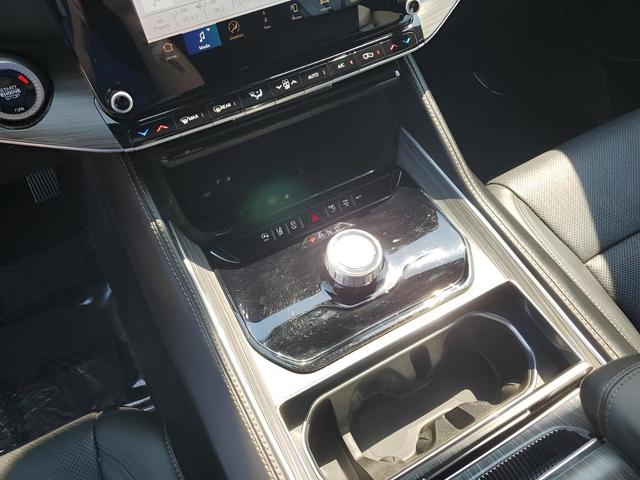Photo of 2024 Bright White Clearcoat Jeep Wagoneer L