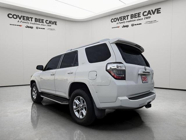 Photo of 2018 Super White Toyota 4Runner