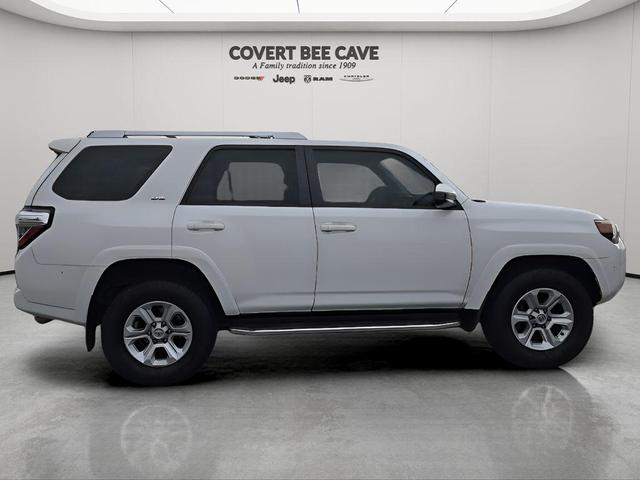 Photo of 2018 Super White Toyota 4Runner