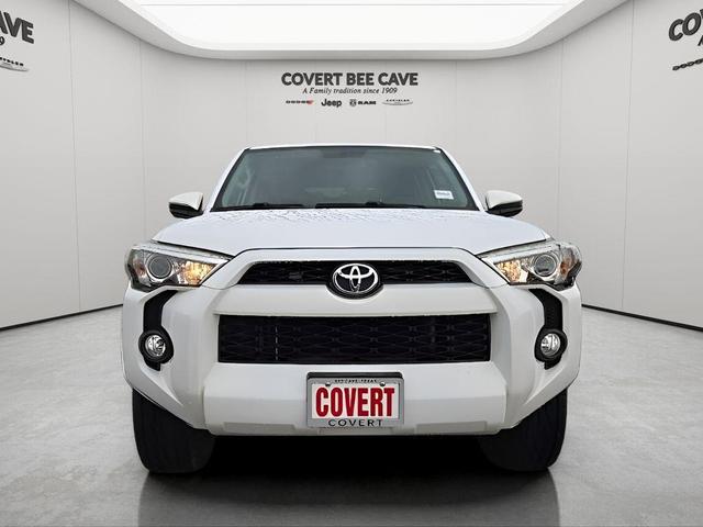 Photo of 2018 Super White Toyota 4Runner