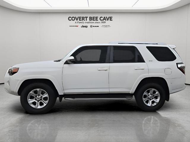 Photo of 2018 Super White Toyota 4Runner