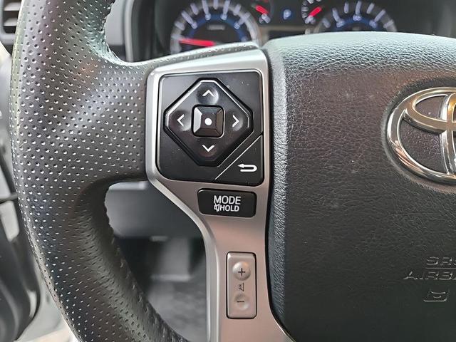 Photo of 2018 Super White Toyota 4Runner