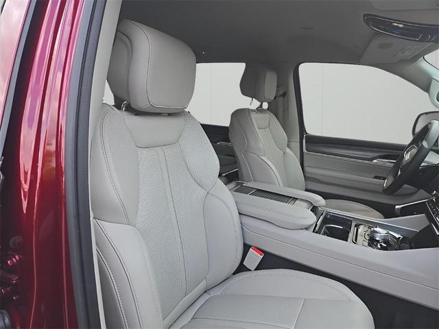 Photo of 2023 Velvet Red Pearlcoat Jeep Wagoneer