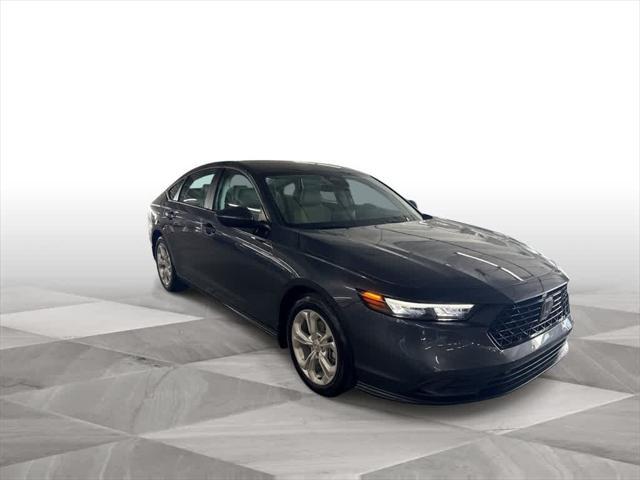 Photo of 2025 Meteorite Gray Metallic Honda Accord
