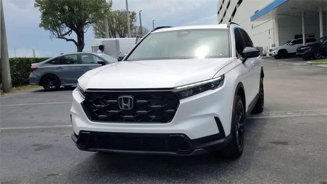 Photo of 2025 Platinum White Pearl Honda CR-V Hybrid