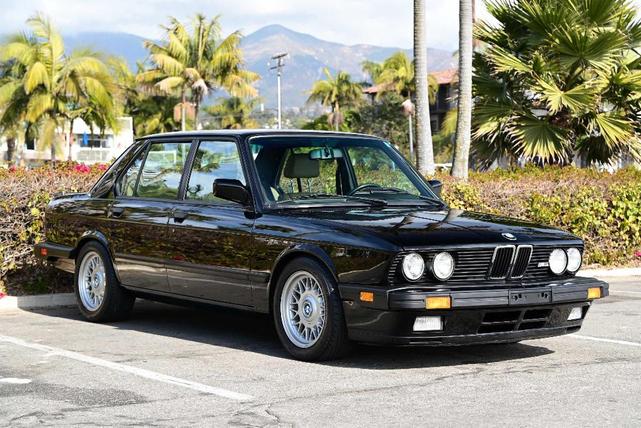 1988 BMW M5