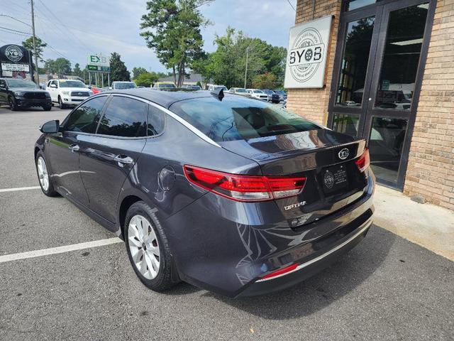 Photo of 2018 Grey Kia Optima