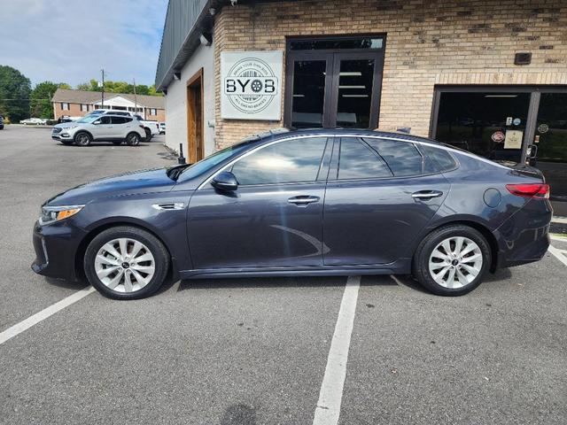 Photo of 2018 Grey Kia Optima