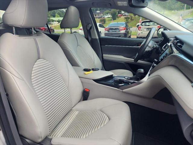 Photo of 2018 Celestial Silver Metallic Toyota Camry