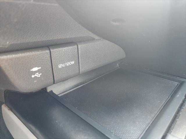 Photo of 2018 Celestial Silver Metallic Toyota Camry