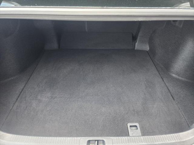 Photo of 2018 Celestial Silver Metallic Toyota Camry