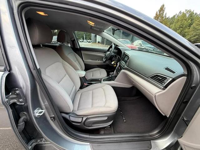 Photo of 2018 Galactic Gray Hyundai ELANTRA