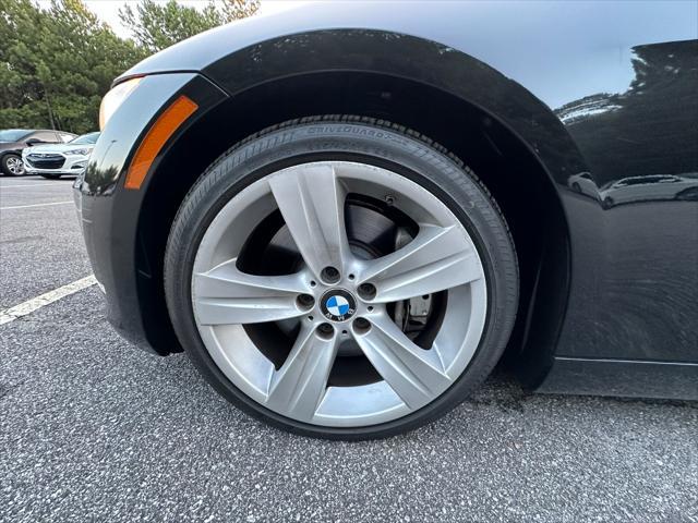 Photo of 2009 Black Sapphire Metallic BMW 335