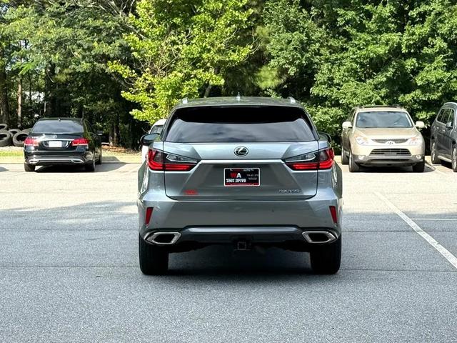Photo of 2019 Atomic Silver Lexus RX 350
