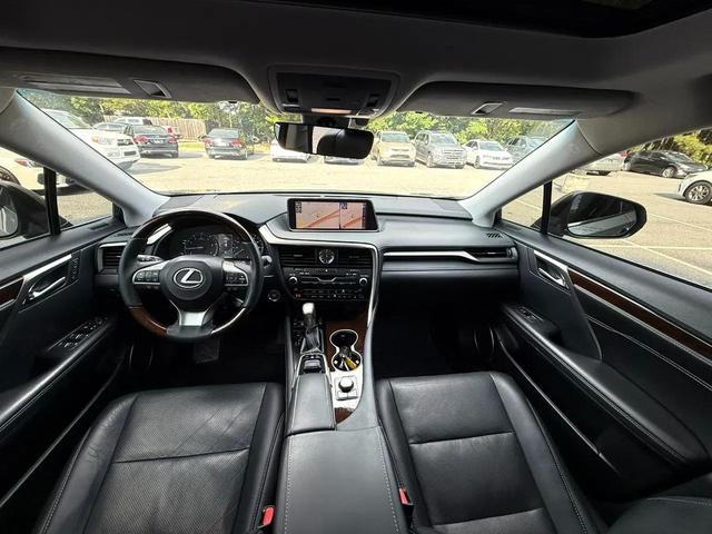 Photo of 2019 Atomic Silver Lexus RX 350
