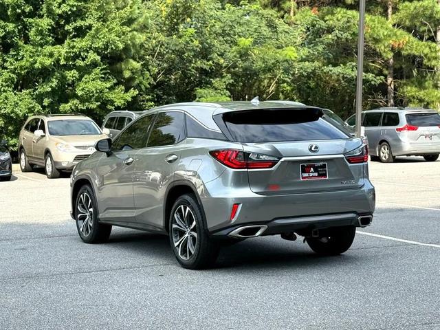 Photo of 2019 Atomic Silver Lexus RX 350