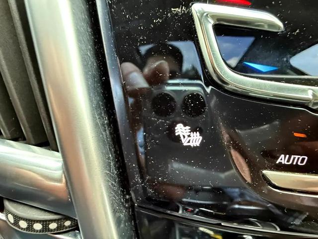 Photo of 2016 Black Raven Cadillac SRX