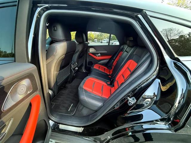 Photo of 2023 Black Mercedes-Benz AMG GLE 53