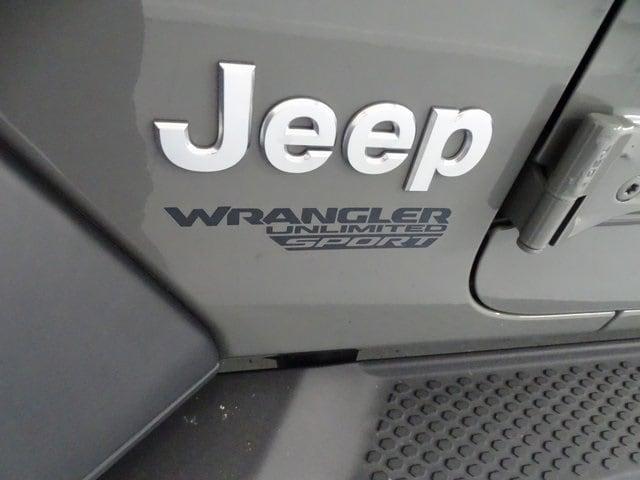 Photo of 2018 Sting Gray Clearcoat Jeep Wrangler Unlimited