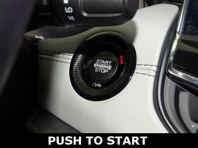Photo of 2022 Sting Gray Clearcoat Jeep Compass