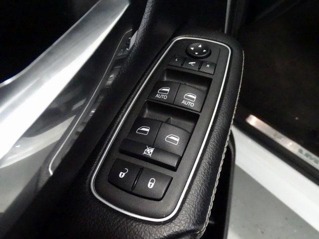 Photo of 2022 Bright White Clearcoat RAM 1500