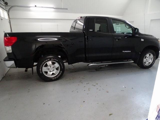 Photo of 2008 Black Toyota Tundra