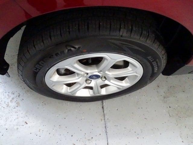 Photo of 2021 Ruby Red Ford EcoSport