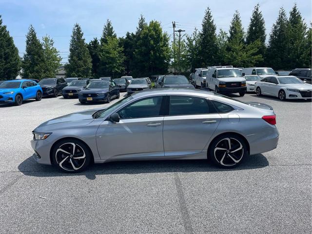Photo of 2022 Lunar Silver Metallic Honda Accord