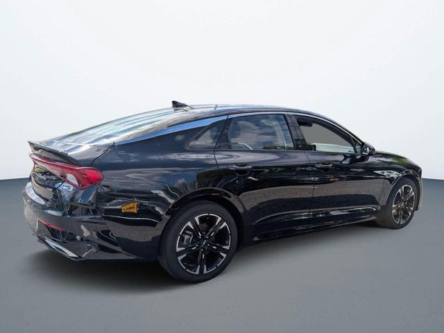 Photo of 2023 Ebony Black Kia K5
