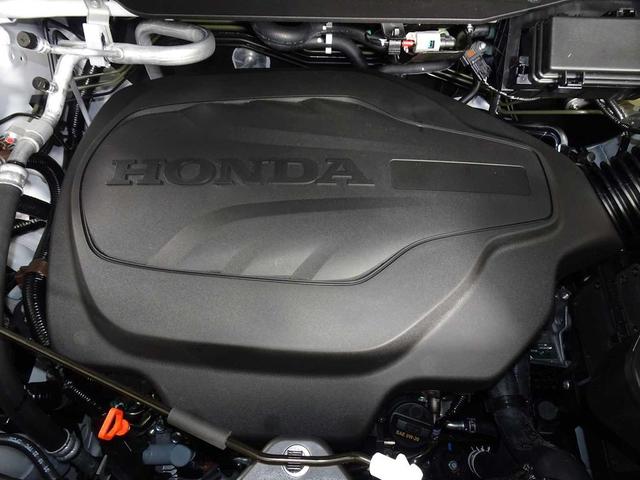 Photo of 2025 Platinum White Pearl Honda Ridgeline