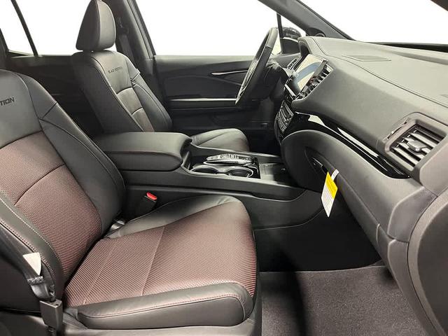 Photo of 2025 Platinum White Pearl Honda Ridgeline