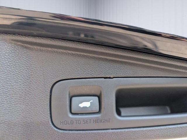 Photo of 2021 Crystal Black Pearl Honda CR-V