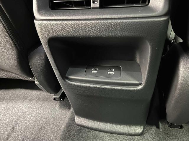 Photo of 2026 Crystal Black Pearl Honda CR-V Hybrid