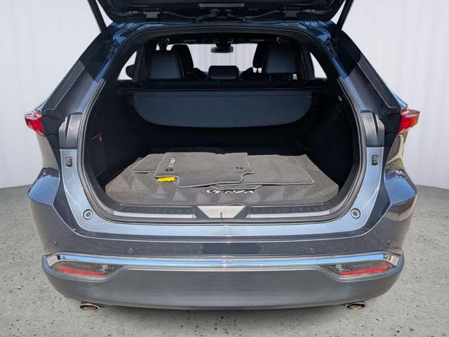 Photo of 2021 Coastal Gray Metallic Toyota Venza