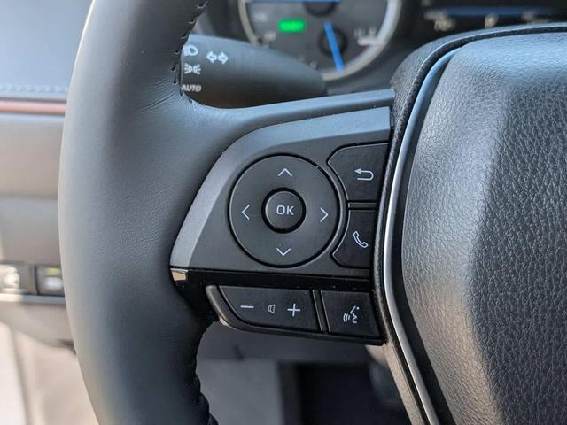 Photo of 2021 Coastal Gray Metallic Toyota Venza