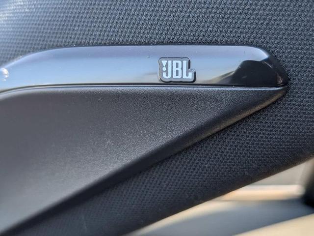 Photo of 2021 Coastal Gray Metallic Toyota Venza