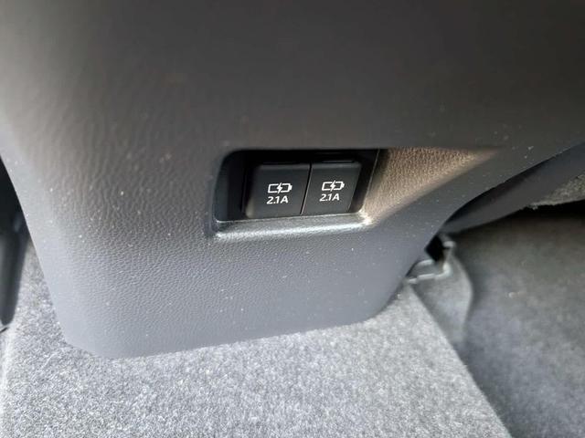 Photo of 2021 Coastal Gray Metallic Toyota Venza