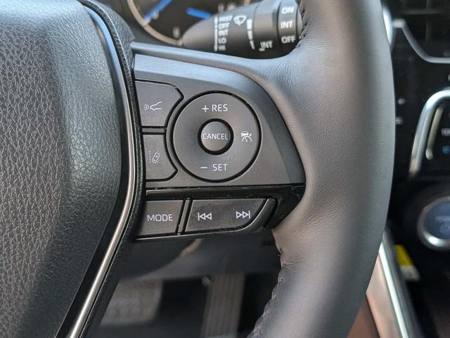 Photo of 2021 Coastal Gray Metallic Toyota Venza