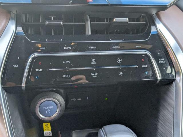 Photo of 2021 Coastal Gray Metallic Toyota Venza