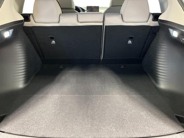 Photo of 2026 Platinum White Pearl Honda HR-V
